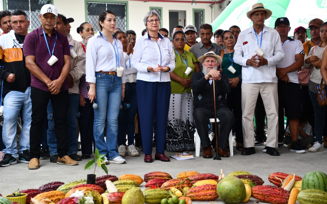 PRECIO Y PESO JUSTO PARA EL CACAO MANABITA (FIESTA DEL CACAO)